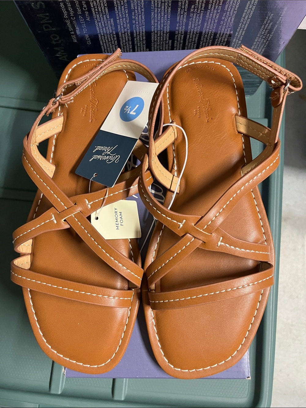 Universal Thread Women’s Cognac Tan Strappy Memory Foam Sandals 7 1/2